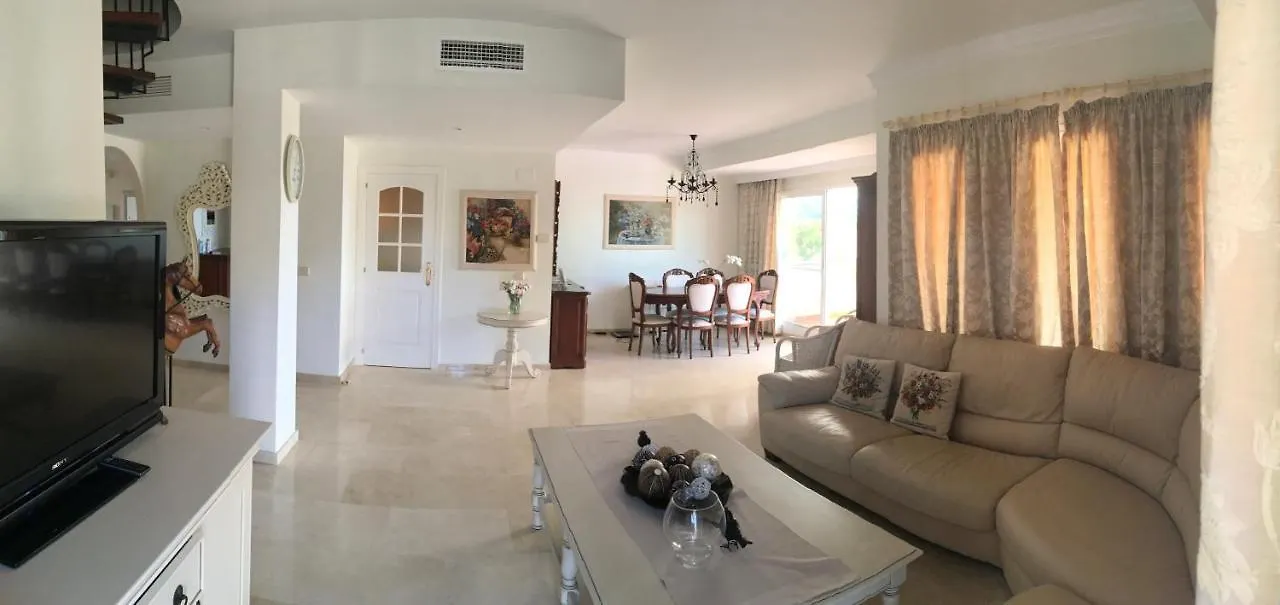 Wonderful Penthouse In Los Jardines De Santa Maria Golf, Elviria, Marbellac Appartement